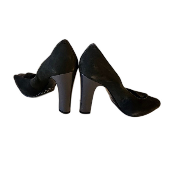 NINE WEST HEELS - Picture 7 of 9